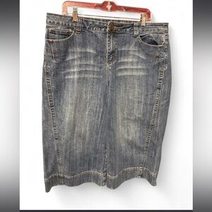 L.A. Blues wide Leg denim capris in Classic Blue women’s size 16